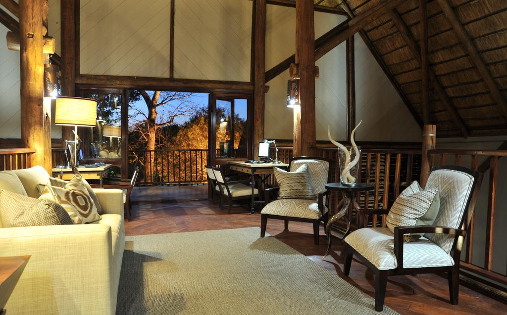 Victoria Falls Safari Suites Exterior foto